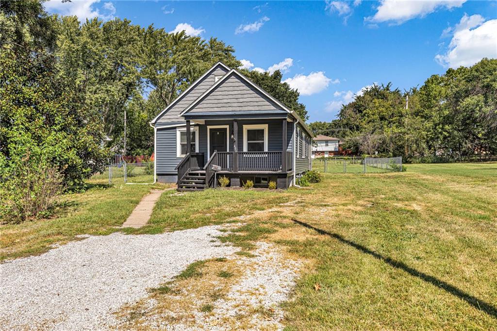 406 Forest Avenue Property Photo 2