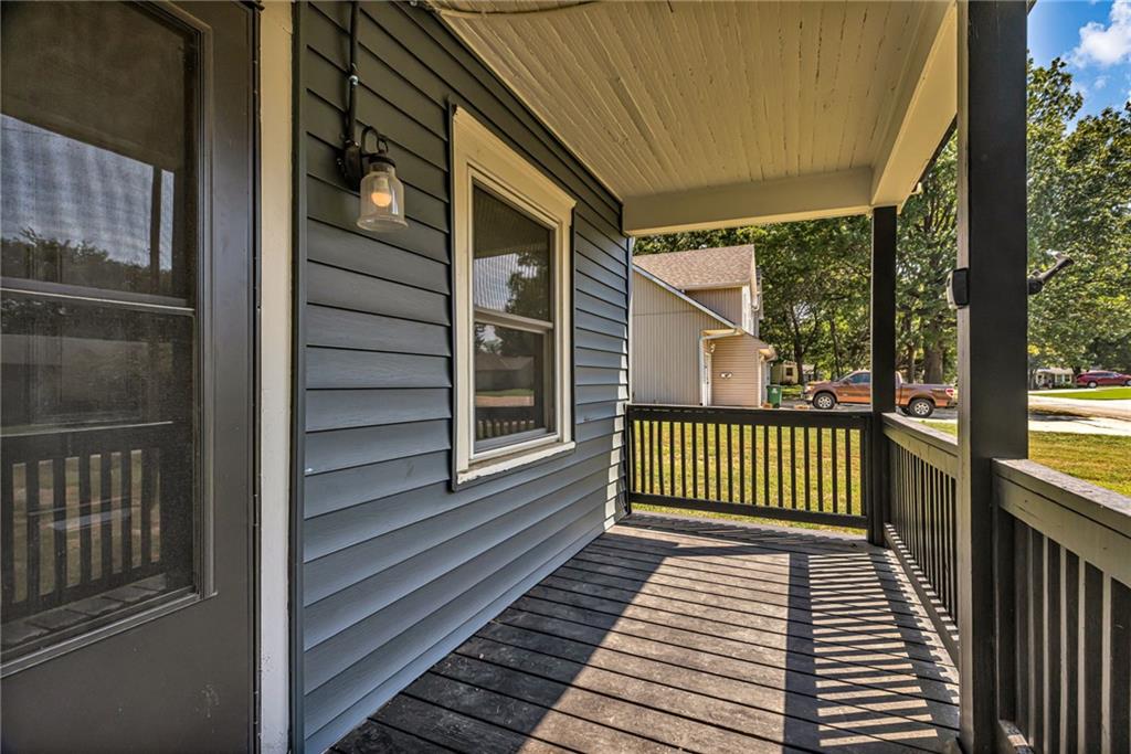406 Forest Avenue Property Photo 3