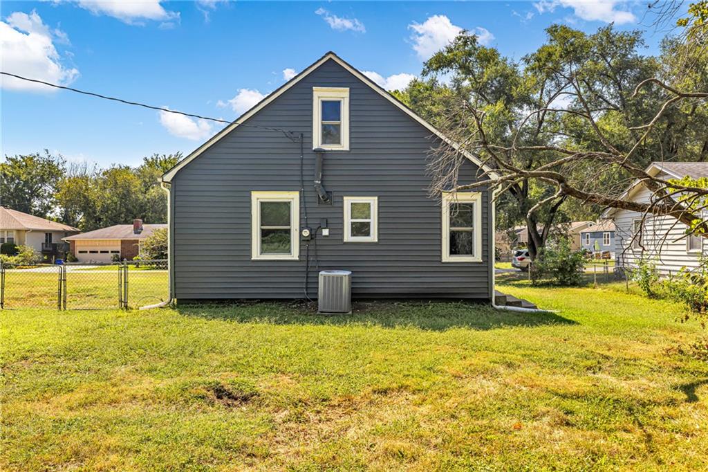 406 Forest Avenue Property Photo 24
