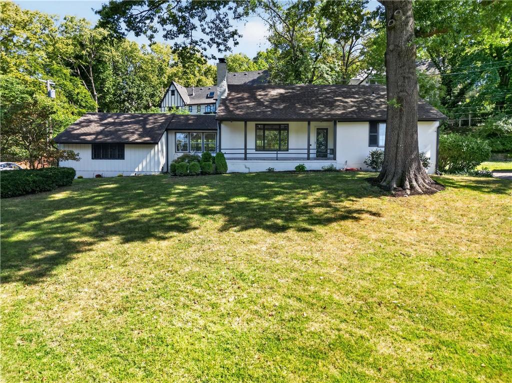 5115 Ward Parkway Property Photo 1