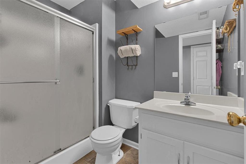 19304 E 13th Street Property Photo 11