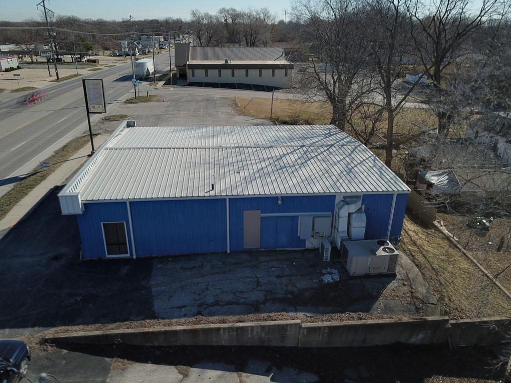 811 E 23rd Street Property Photo 2