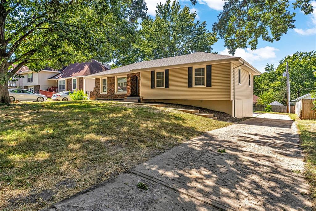 1101 S 19th Street Property Photo 2