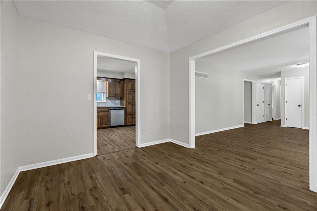 1101 S 19th Street Property Photo 6