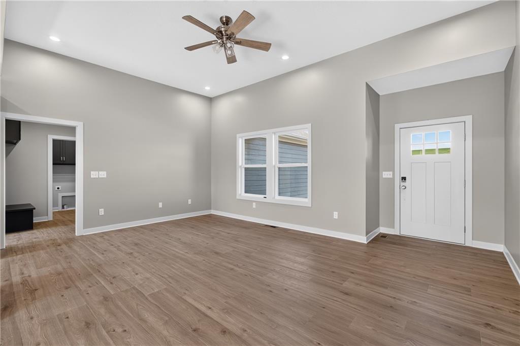 702 W Marlow Street Property Photo 6