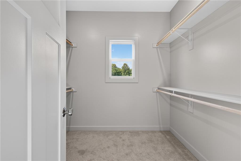 702 W Marlow Street Property Photo 15