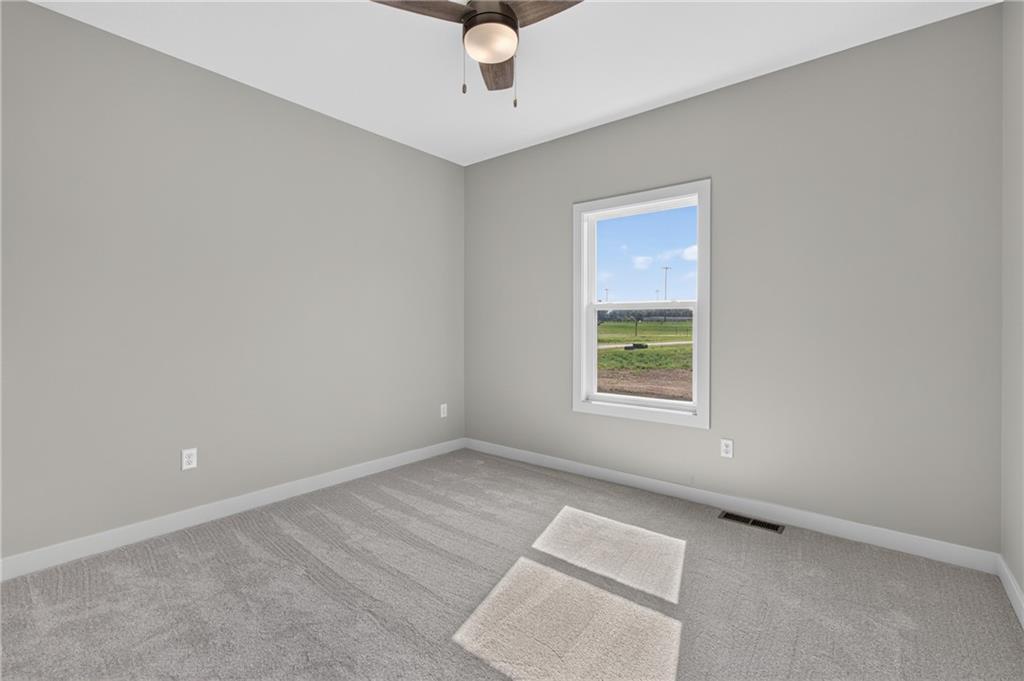 702 W Marlow Street Property Photo 26