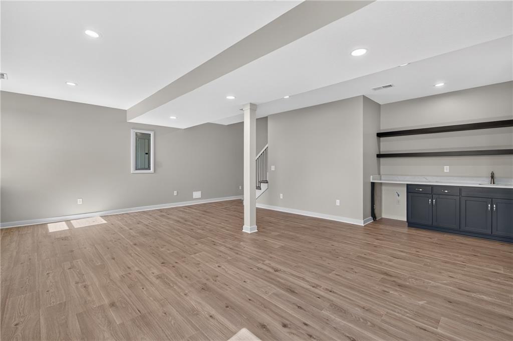 702 W Marlow Street Property Photo 29