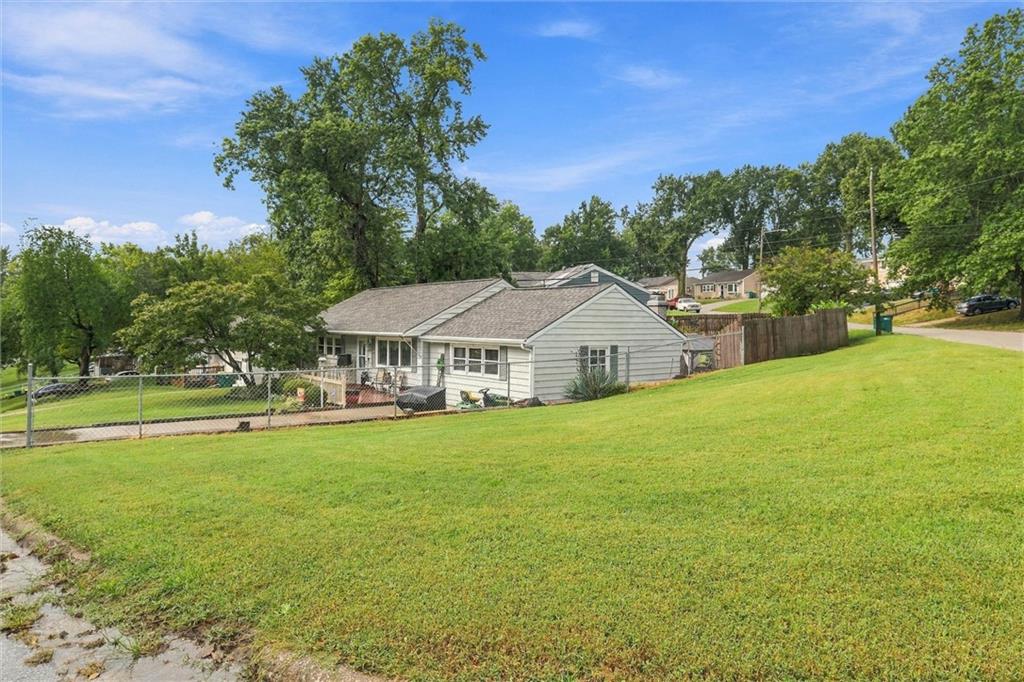 2800 S 24th Street Property Photo 3