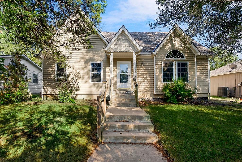5 N Paola Street Property Photo 1