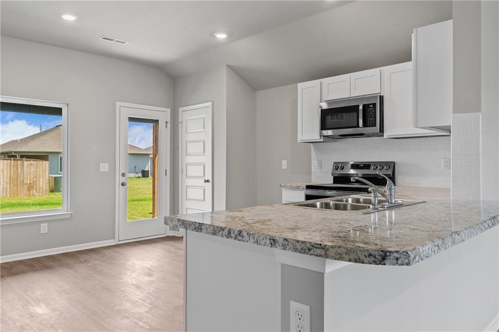 20340 W 195th Street Property Photo 11
