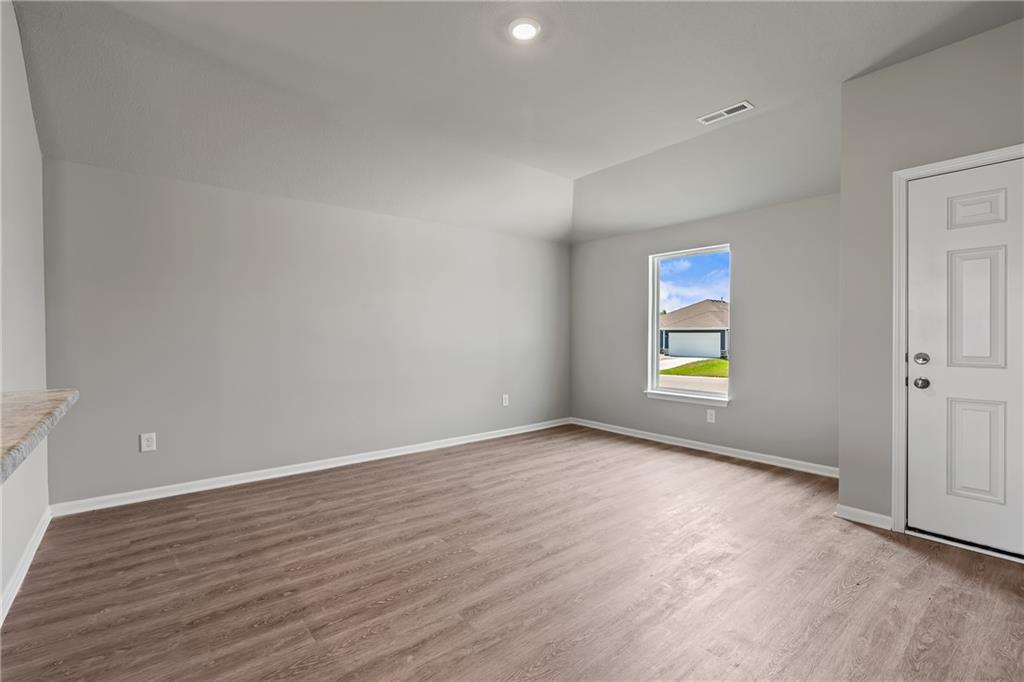 20340 W 195th Street Property Photo 13