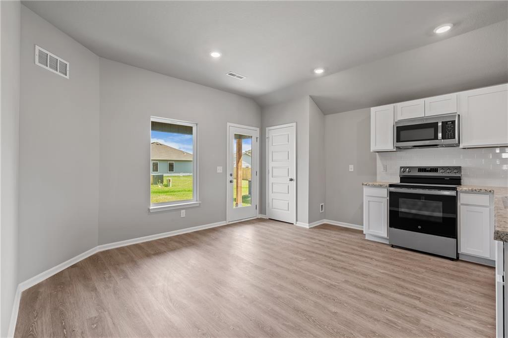20340 W 195th Street Property Photo 14