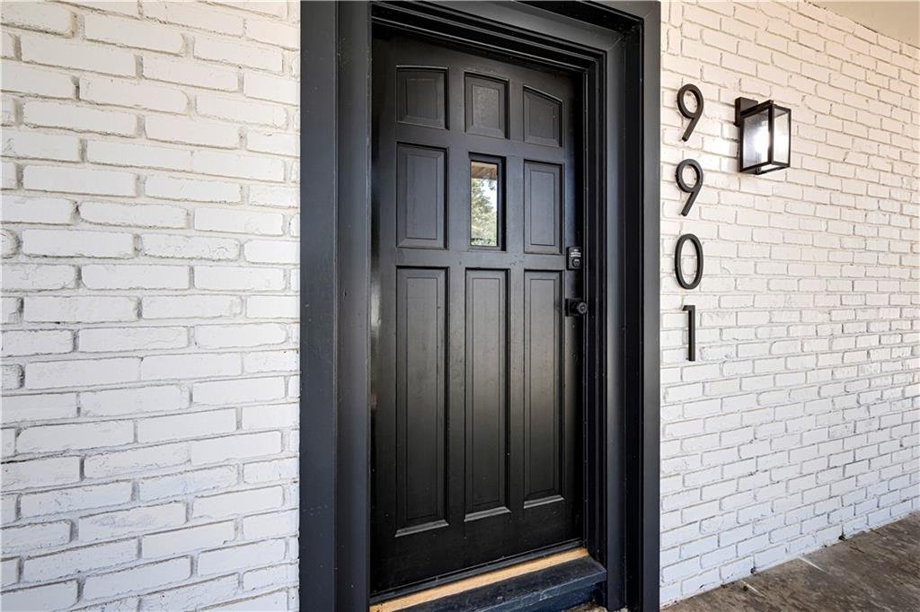 9901 Countryside Road Property Photo 4