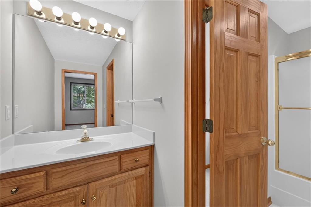 40 E 108 Terrace Property Photo 32