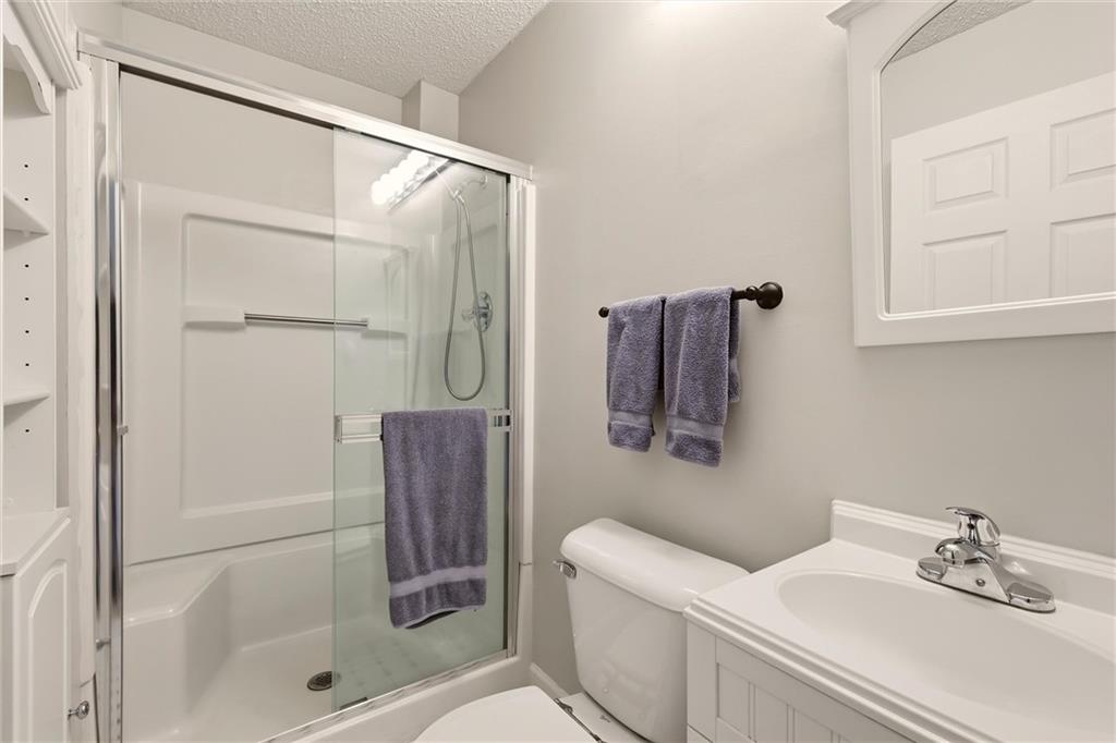 15724 S Locust Street Property Photo 27