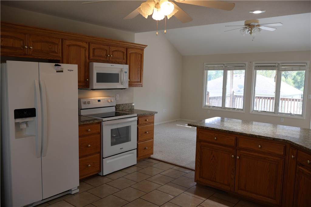 1506 Emerald Way Property Photo 7