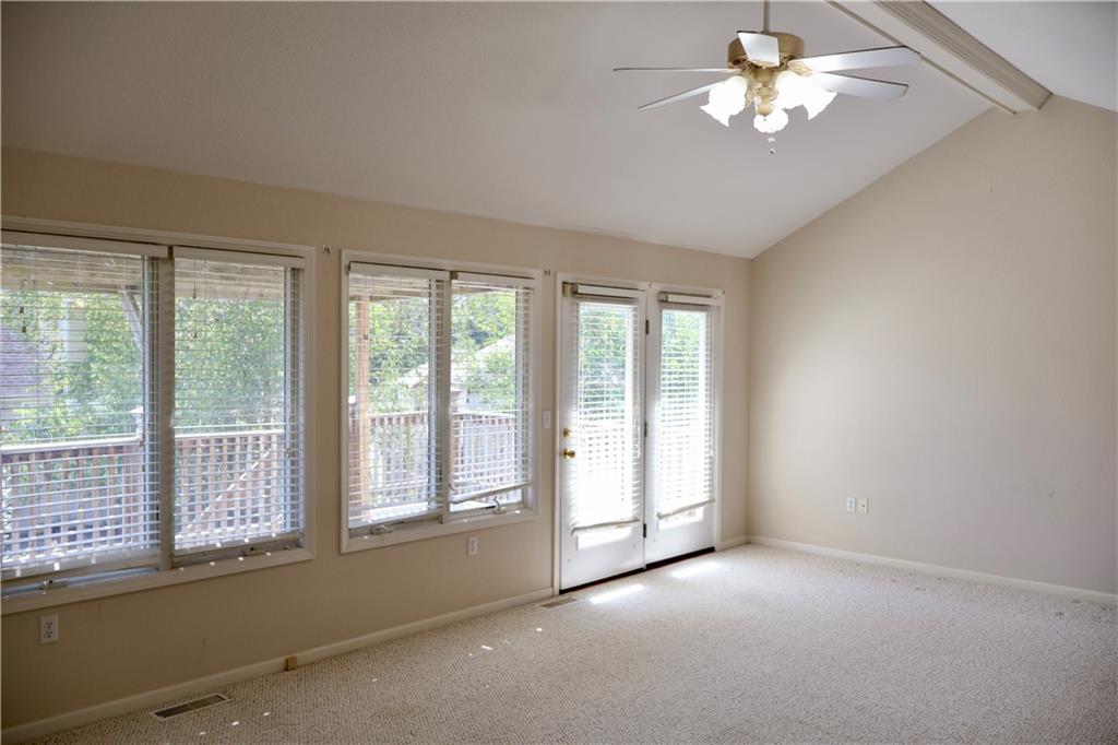 1506 Emerald Way Property Photo 10