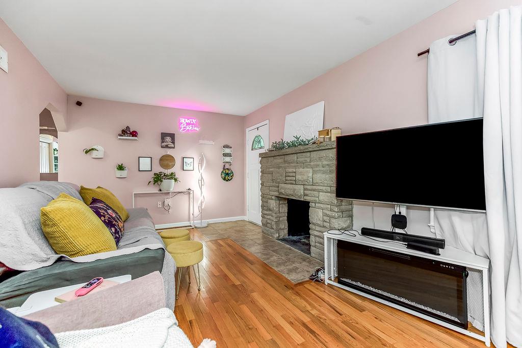 1205 N 90th Street Property Photo 6
