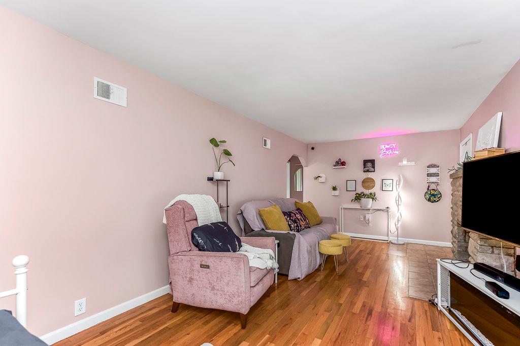1205 N 90th Street Property Photo 7