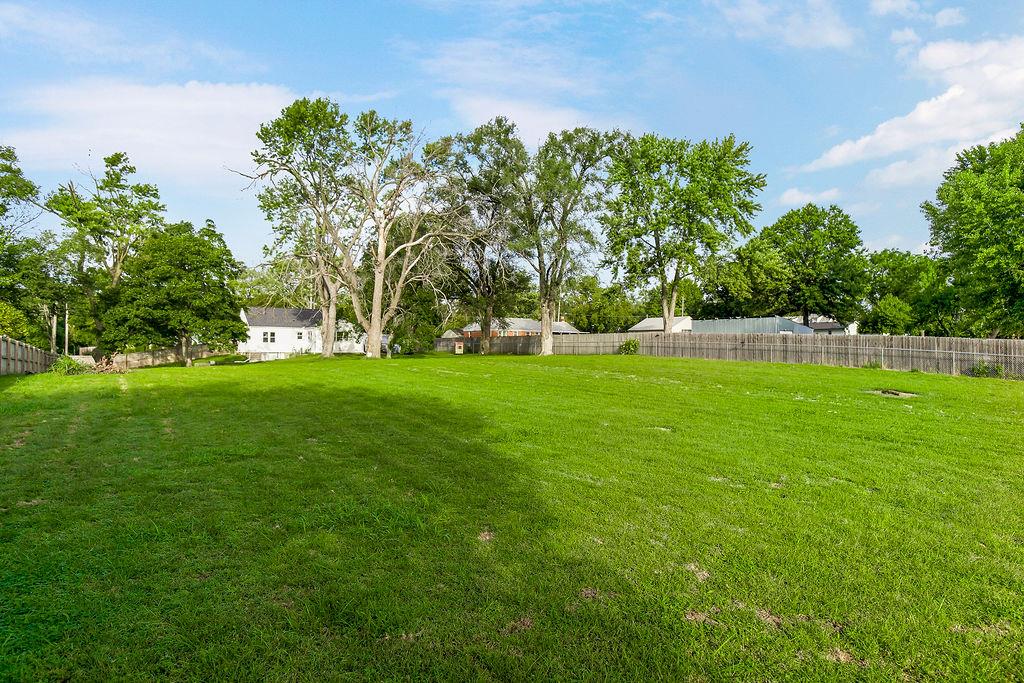 1205 N 90th Street Property Photo 22