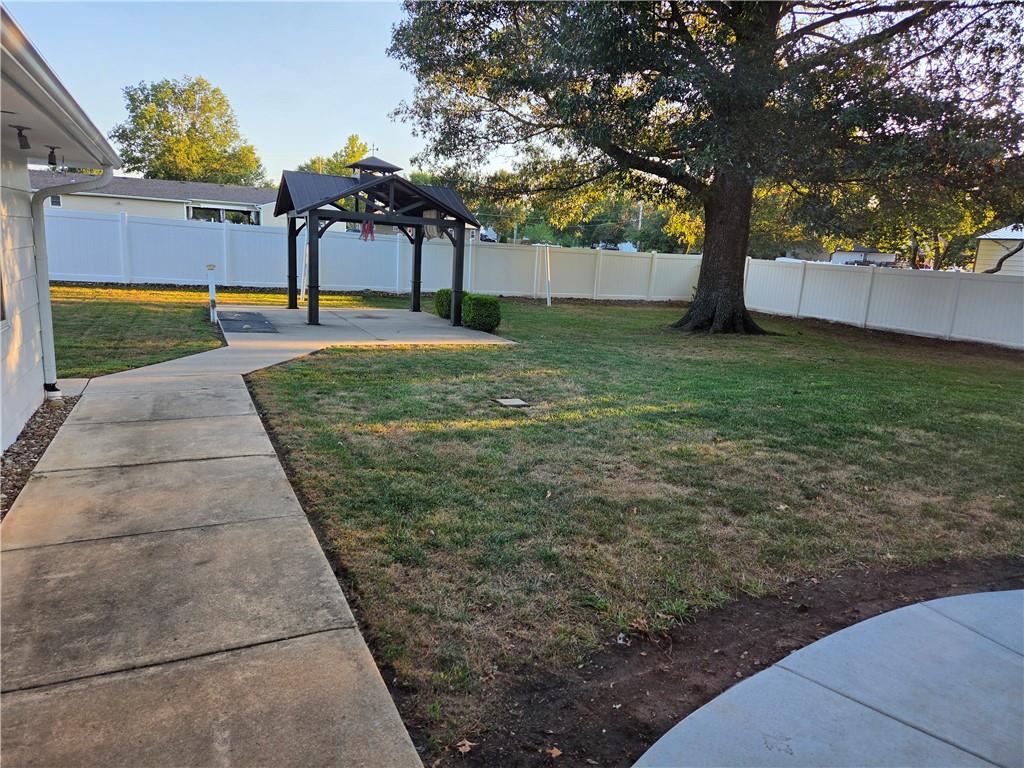 26427 W 321st Terrace Property Photo 3