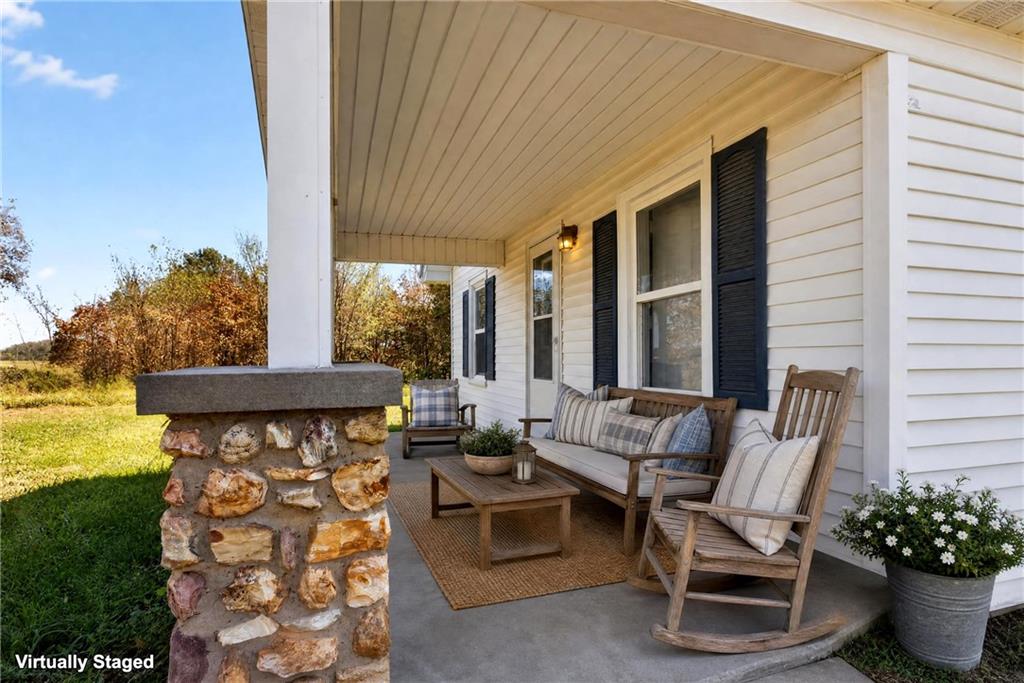 4956 East 800 Road Property Photo 10
