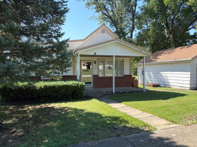 103 E 4th Street Property Photo 3