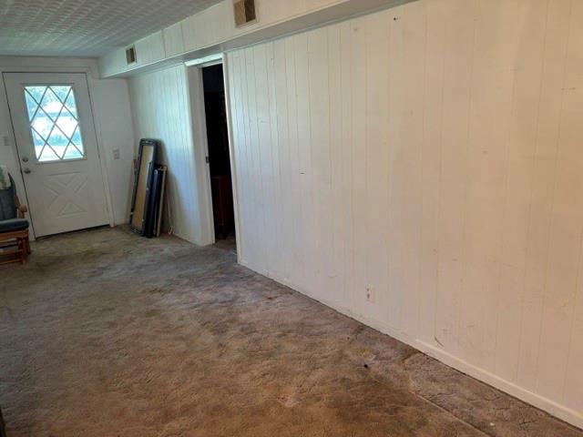 103 E 4th Street Property Photo 9