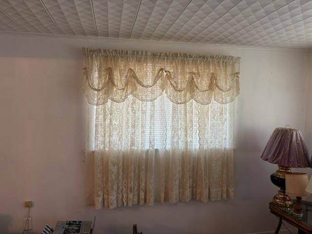 103 E 4th Street Property Photo 10