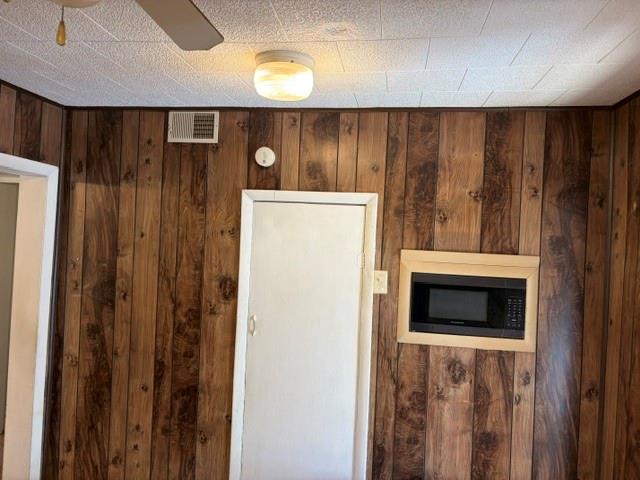 103 E 4th Street Property Photo 16