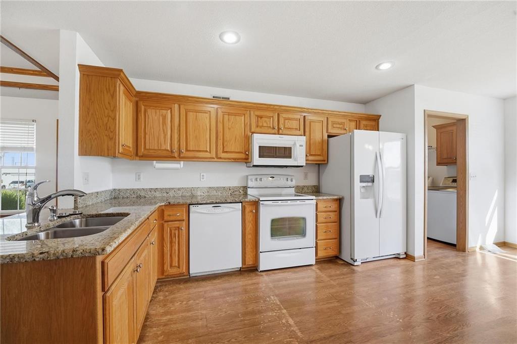 1203 Nw Scenic Drive Property Photo 7