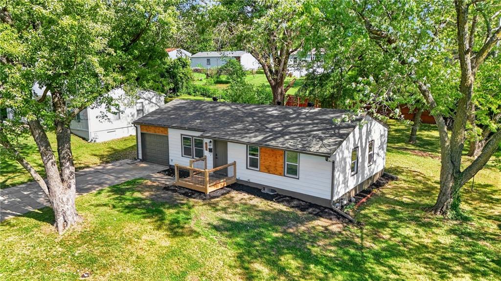 6303 E 153rd Street Property Photo 3