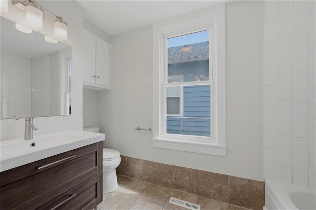 620 Northrup Avenue Property Photo 10