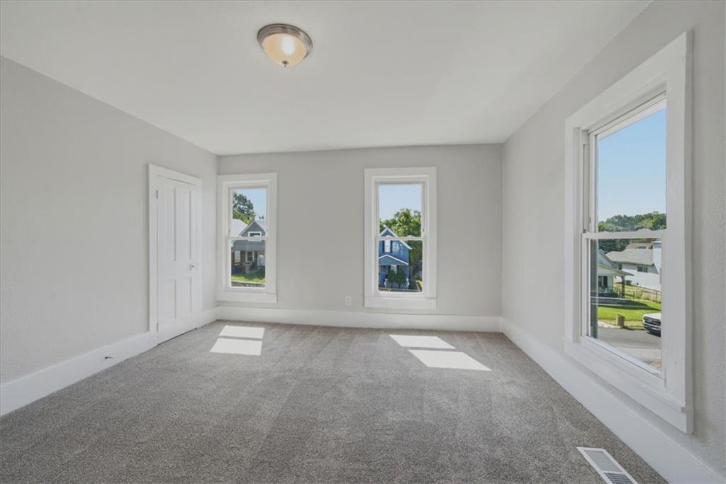 620 Northrup Avenue Property Photo 21