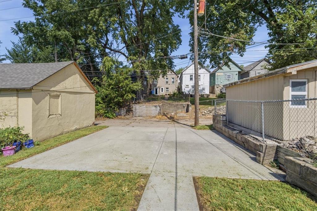 620 Northrup Avenue Property Photo 24