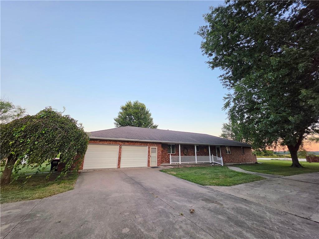 1406 E 4th Avenue Property Photo 5