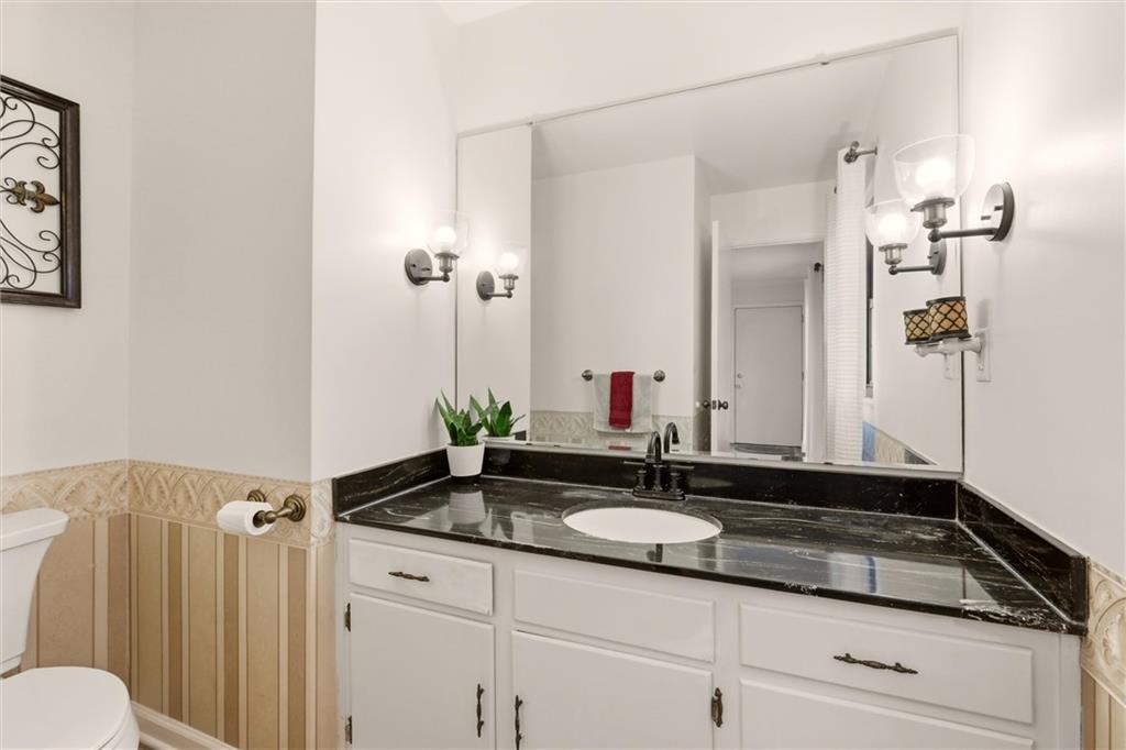 10258 Cedarbrooke Lane Property Photo 4