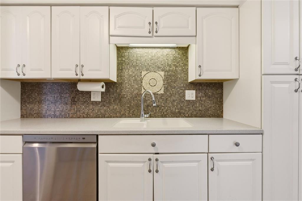 10258 Cedarbrooke Lane Property Photo 13