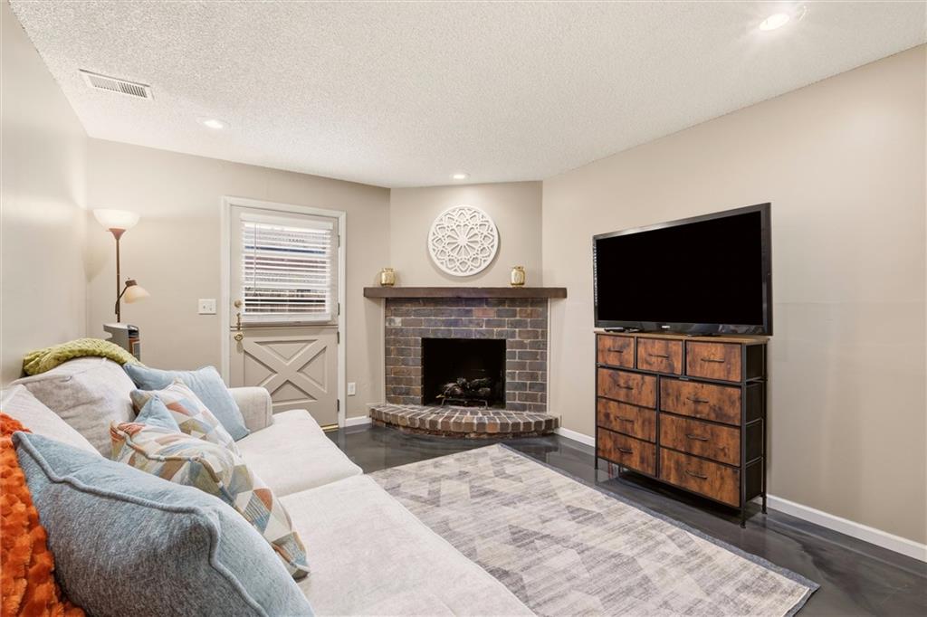 10258 Cedarbrooke Lane Property Photo 27