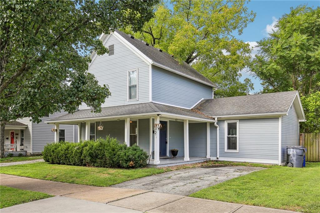 325 S Cherry Street Property Photo