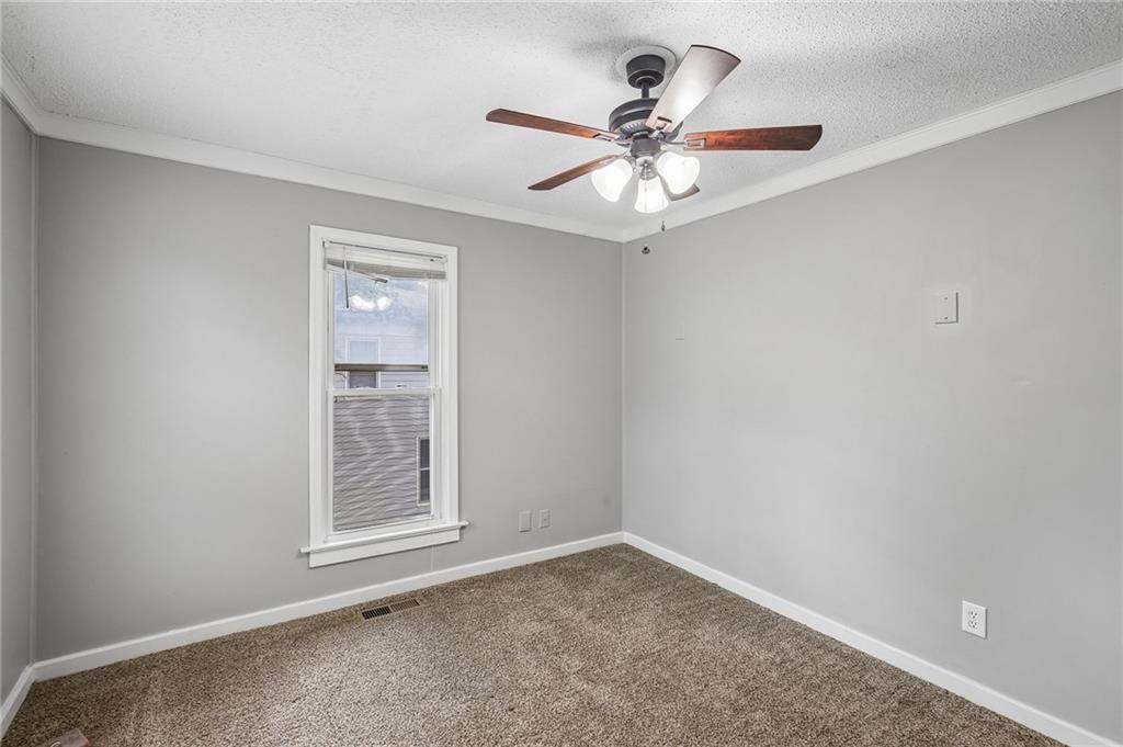 325 S Cherry Street Property Photo 15