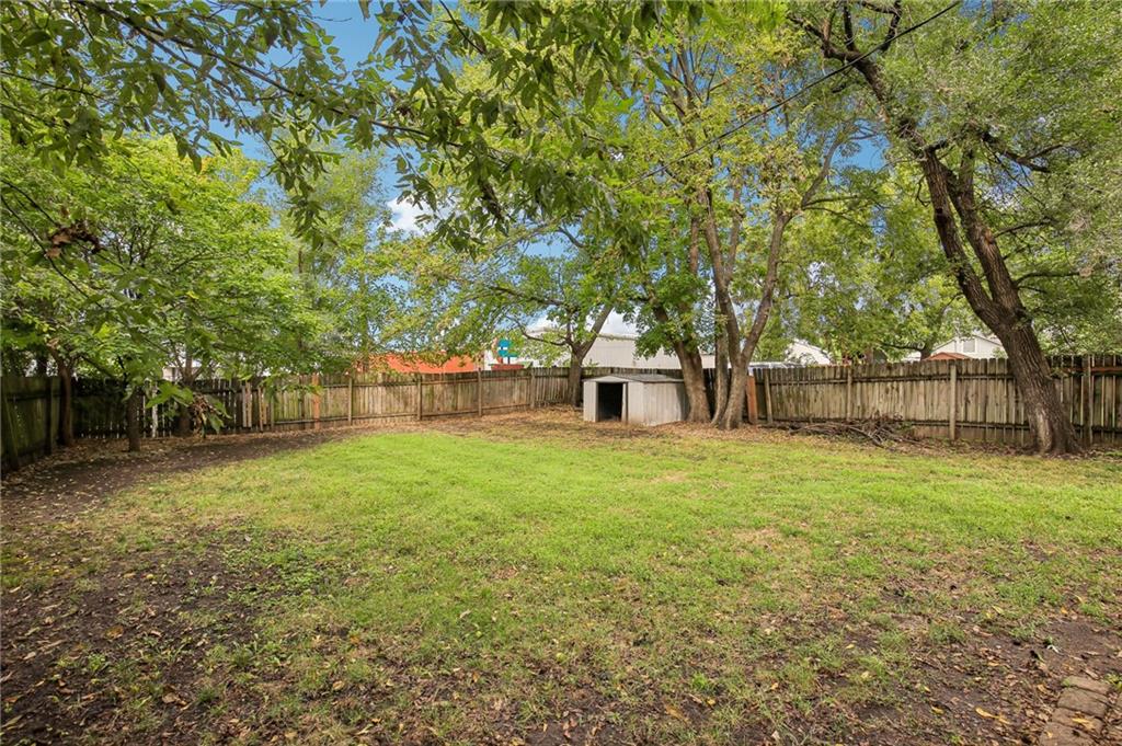 325 S Cherry Street Property Photo 19