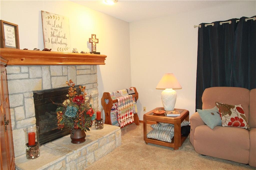 945 E Cottage Creek Drive Property Photo 6