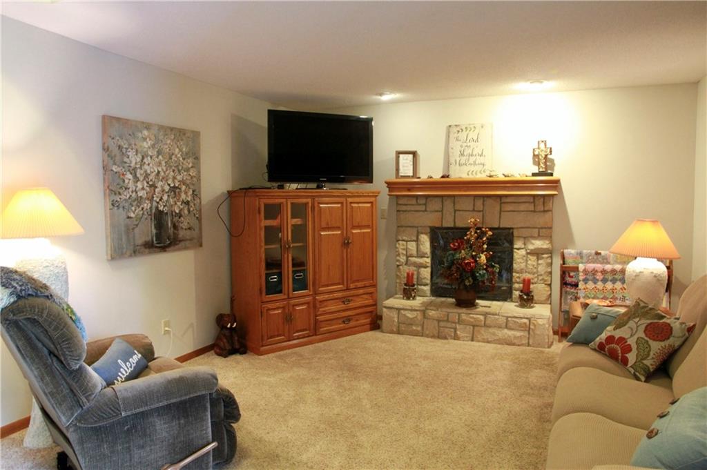 945 E Cottage Creek Drive Property Photo 8