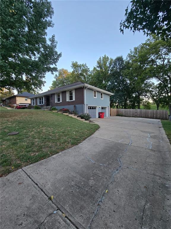 15917 E 41st Street Property Photo 6