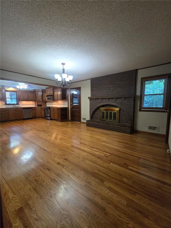 15917 E 41st Street Property Photo 13