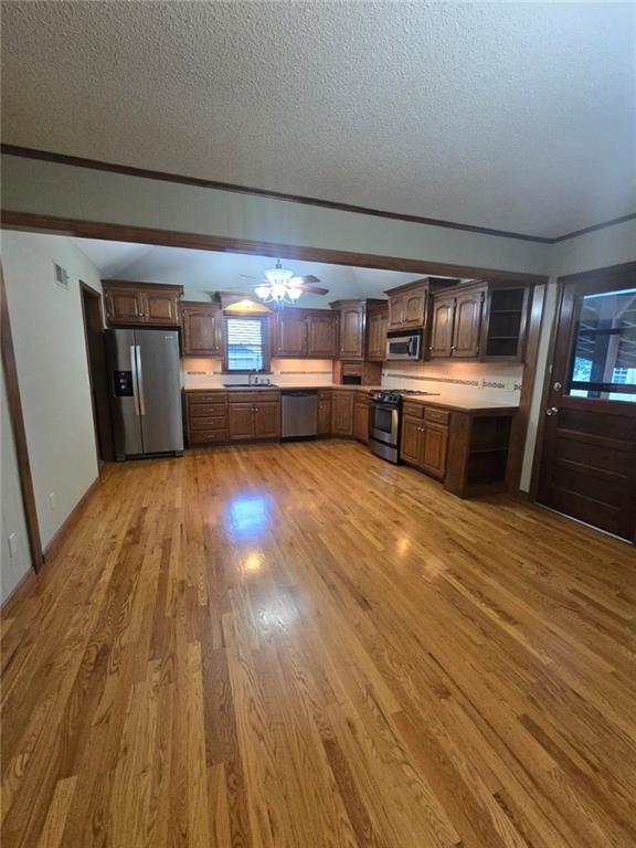 15917 E 41st Street Property Photo 15