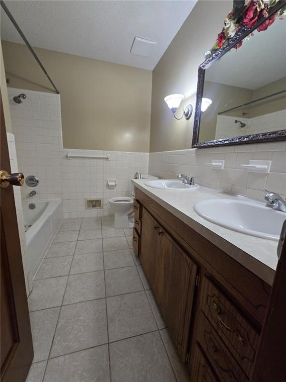15917 E 41st Street Property Photo 21
