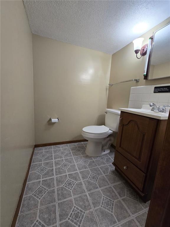 15917 E 41st Street Property Photo 30